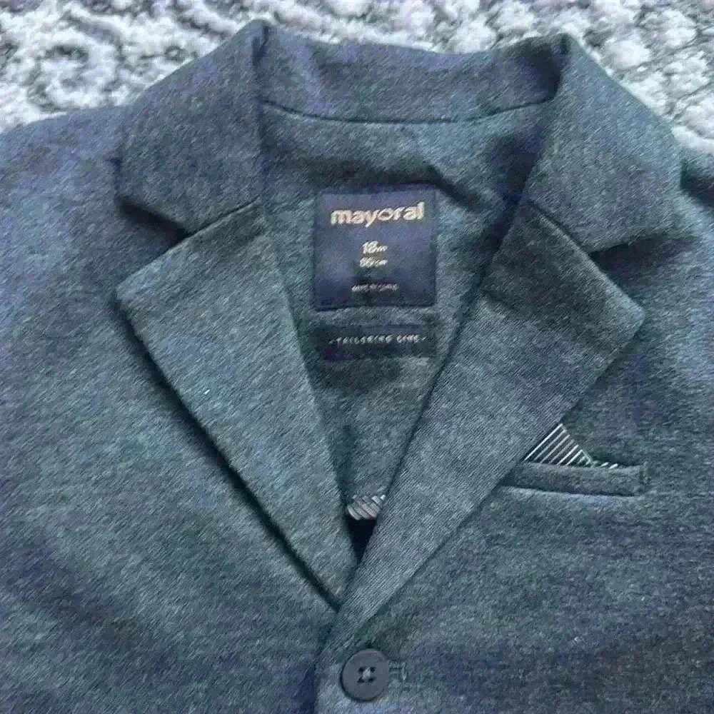Mayoral 18m boys blazer size 86cm or 18m - Picture 2 of 5